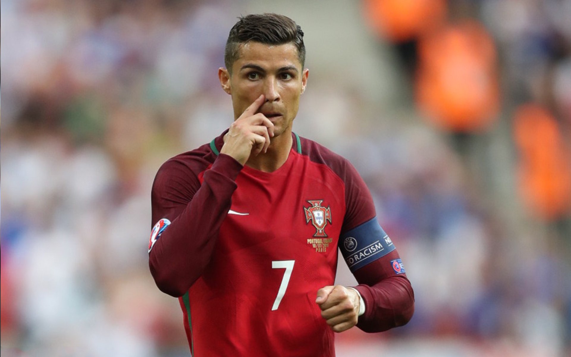 FIFA 官宣:2026 世界杯最后阶段球票今日开启全球发售,预计半小时内部分场次售罄。
